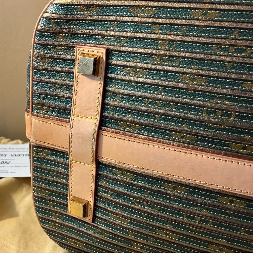 Louis Vuitton LIMITED EDITION Eden Neo Bucket Bag - Picture 11 of 16